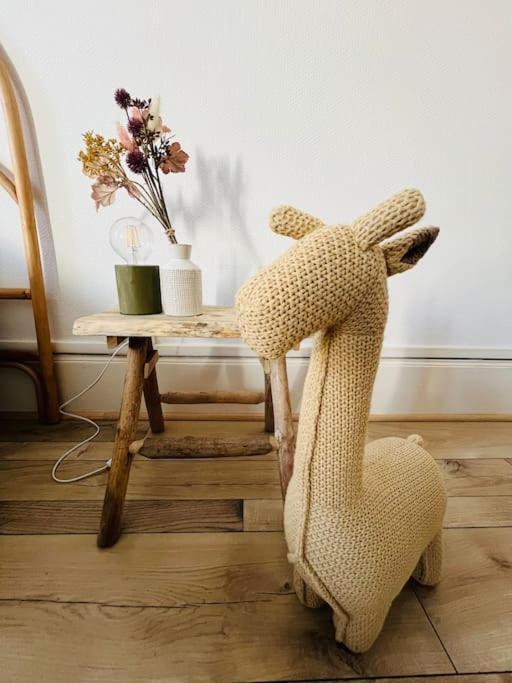 Girafe, Style Boheme Et Atypique, Curistes *